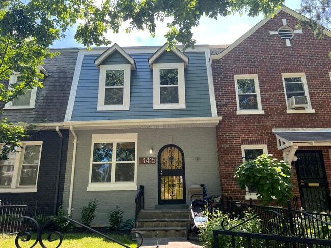 Building Photo - 1415 Trinidad Ave NE Rental