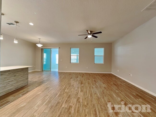 Photo - 2361 Sanderling St