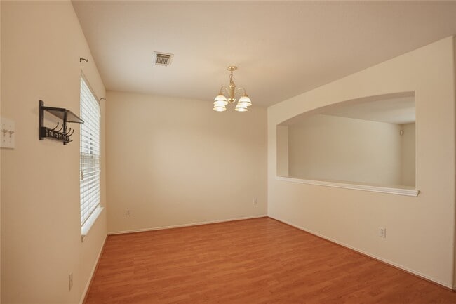 Photo - 630 Kiley Dr