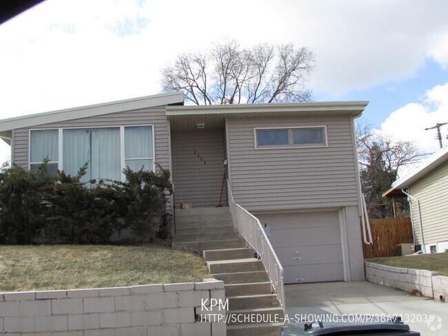 Building Photo - 2505 Arrow St Rental