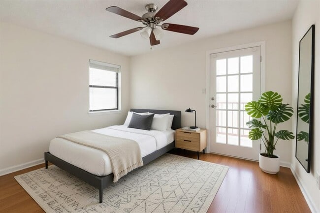 Photo - 706 W 22nd St Unidad 306