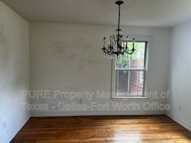 Photo - 2021 Bluebonnet Dr