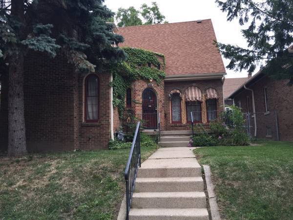 Building Photo - Comfortable 4 Bedroom Single Family Home