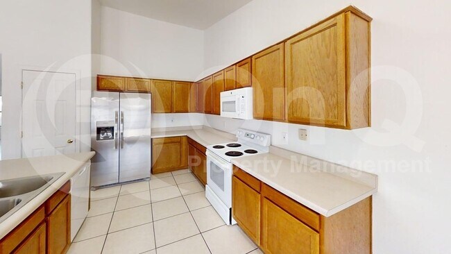 Photo - 625 E Rancho Viejo Loop