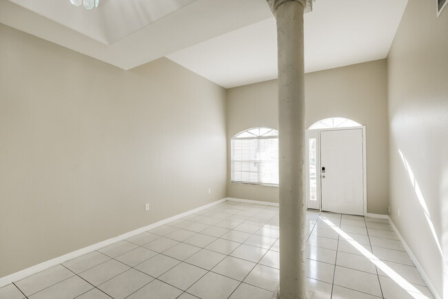 Photo - 16901 SW 141st Ct