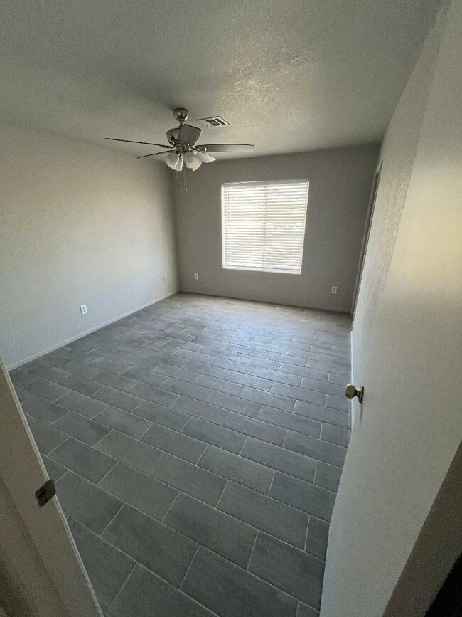 Photo - 11361 E 27th St