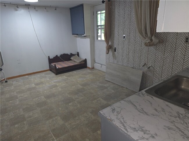 Building Photo - 2093 Lehigh Station Rd Rental