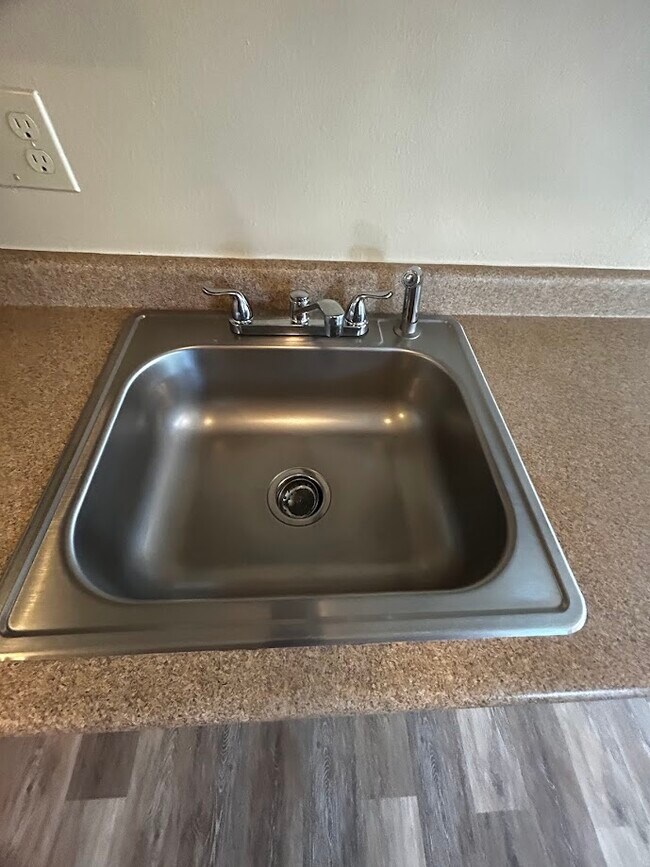 Stainless steel sink - 3808 SE Cesar Estrada Chavez Blvd Unit 8