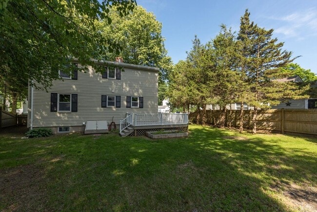 400 Colonial Dr