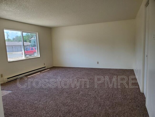 Photo - 914 Cortez Ct