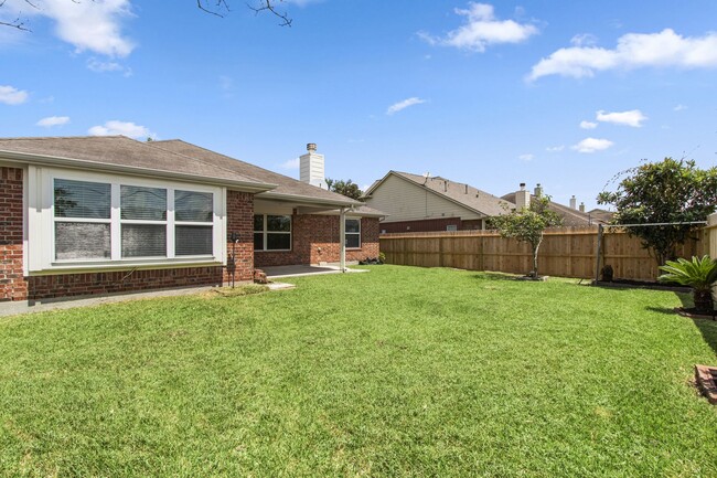 Building Photo - 7710 Trail Hollow