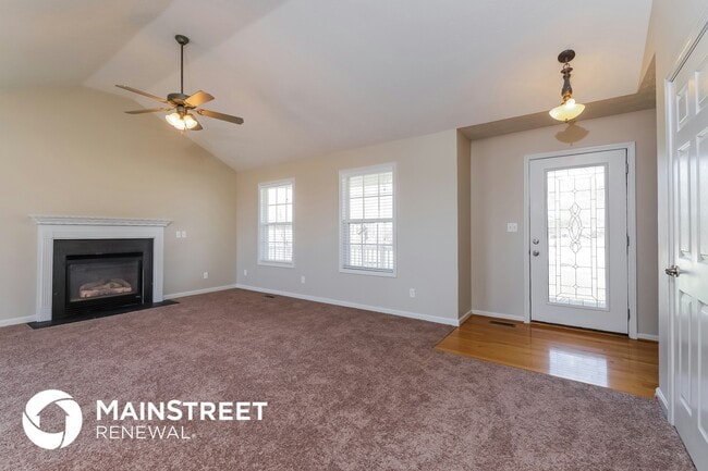 Photo - 904 Lyle Ct