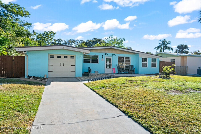 Building Photo - 1509 Hedrick Dr Rental