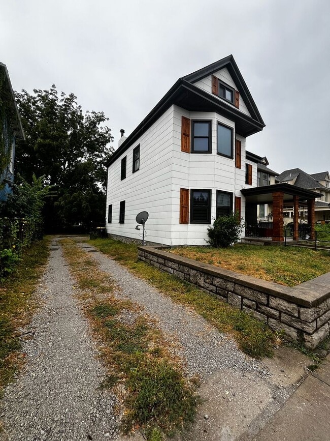 Photo - Pendleton Heights 4BR—Updated Historic Cha...