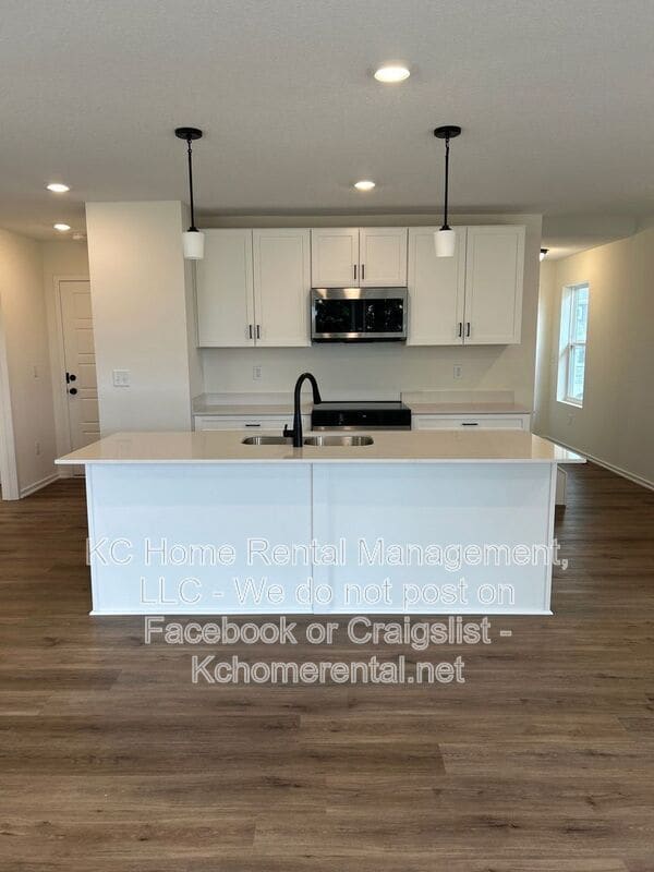 Photo - 8716 SW Edgewater Dr