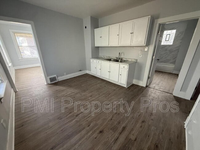 Photo - 3278 N 17th St