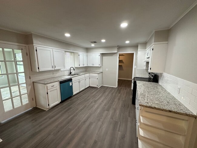 Photo - Beautiful 3 Bedroom Home in Bossier!