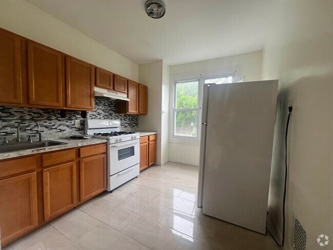 Building Photo - 226 Bartholdi Ave Unit 2 Rental