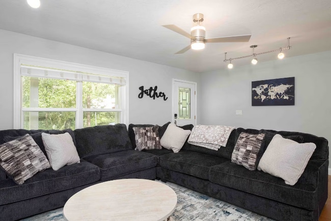 Photo - 111 NW 24th St