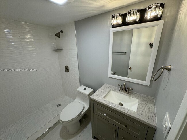 Photo - 500 Village Green Cir W Unit 215