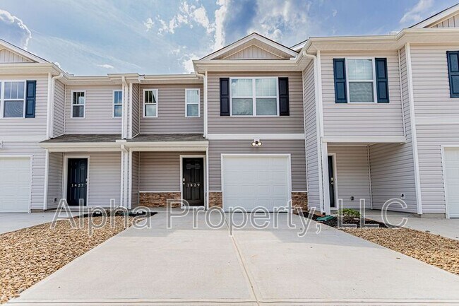 Photo - 1429 S Cardiff Trl Townhome