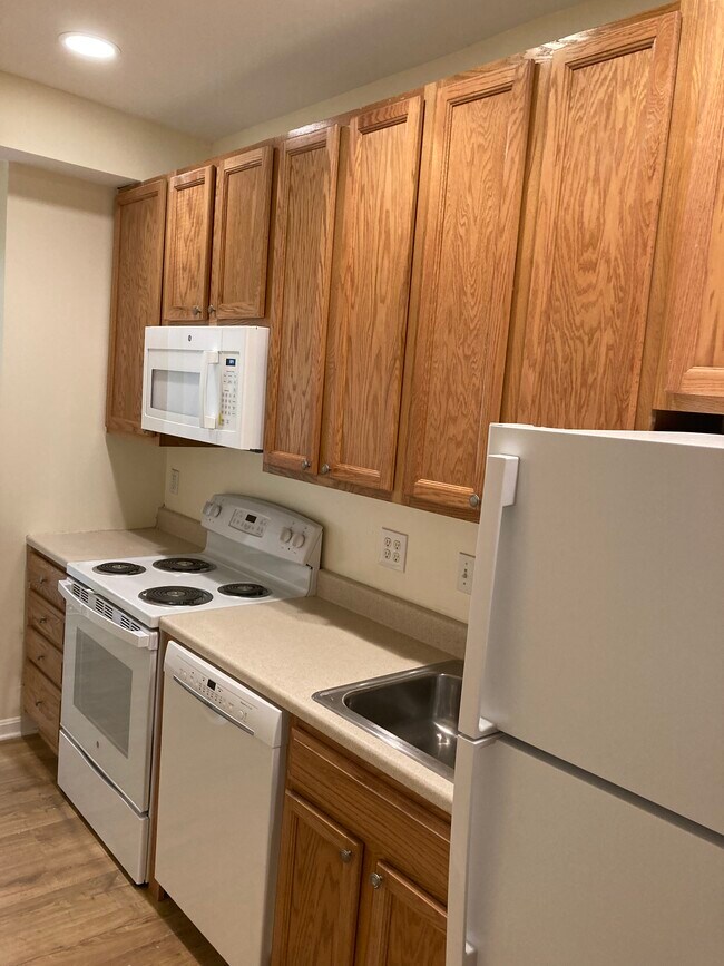1523 Church St NW Unit 2