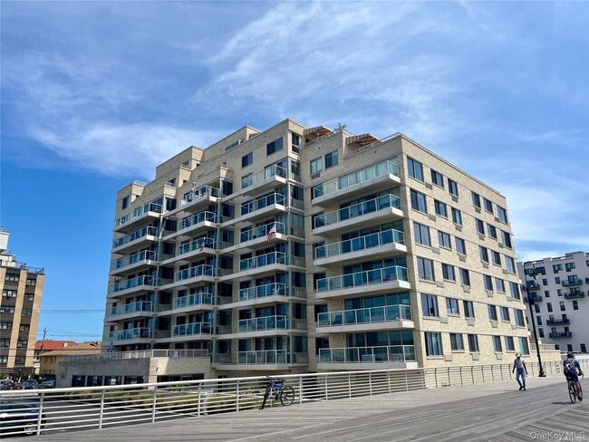 Building Photo - 170 W Broadway Unit 5H Rental