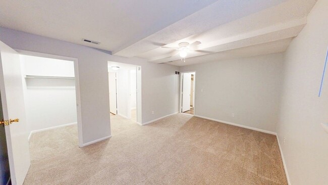 Photo - 2862 Chatsworth Way