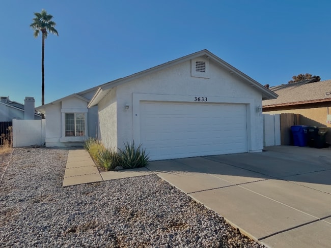 Building Photo - 3633 W Wahalla Ln Rental