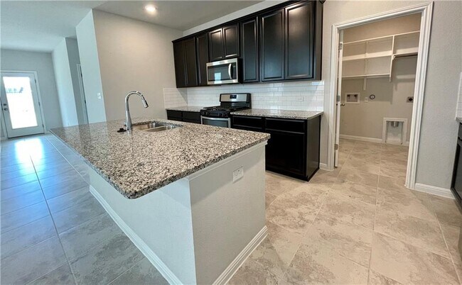 Photo - 314 Dipprey Ln