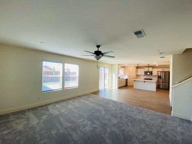 Photo - Beautiful 5 Bedroom 3.5 Bath Two-story sma...