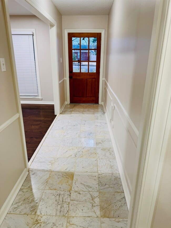 Photo - 1624 W Churchill Downs