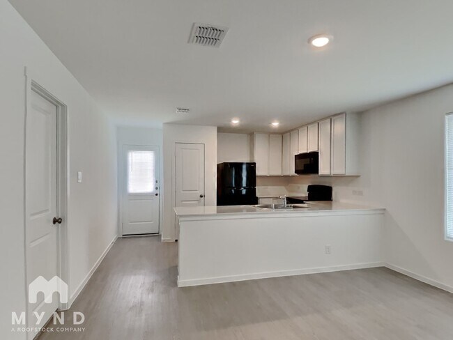 Photo - 1267 Hackberry Trl