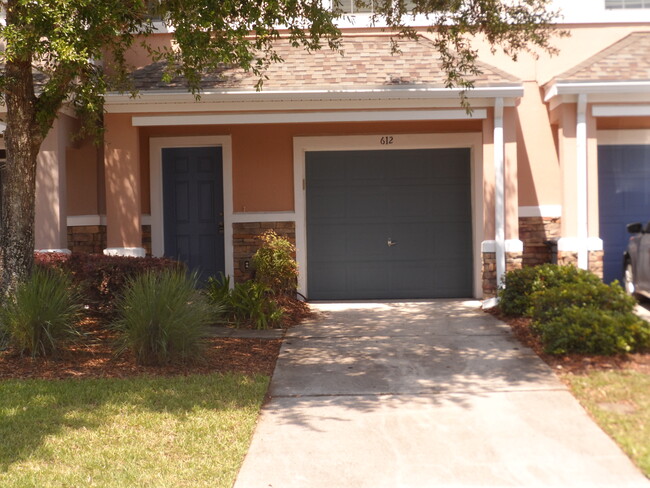 Photo - 612 Crystal Way Townhome