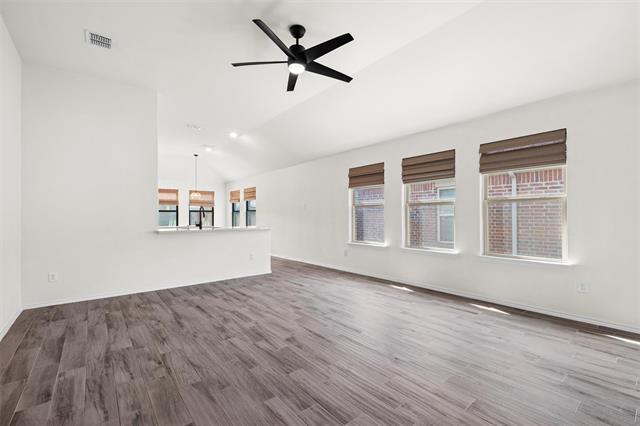 Photo - 1525 Alamandine Ave