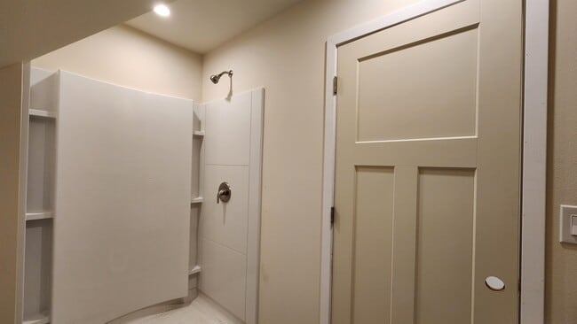 Photo - 908 E Gorham St Unidad 2