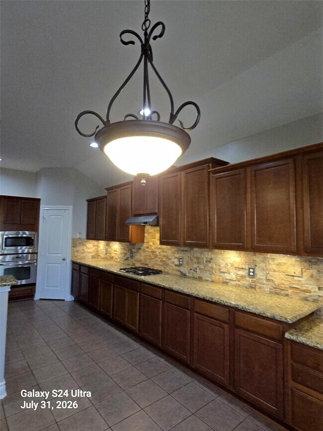 Building Photo - 5031 Gulf Stream Ln