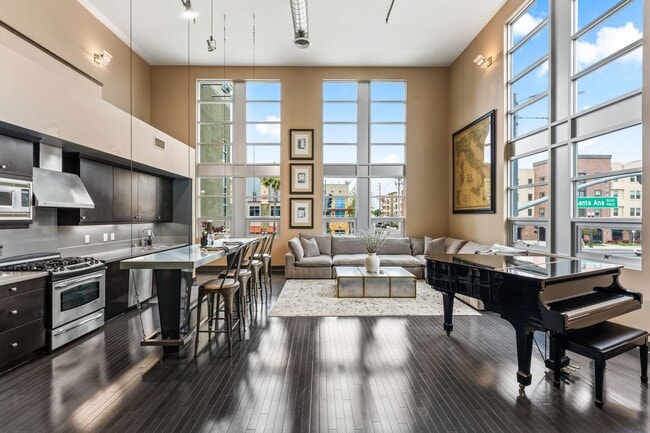 Building Photo - MOVE IN READY Fully Furnished **Gorgeous ... Rental
