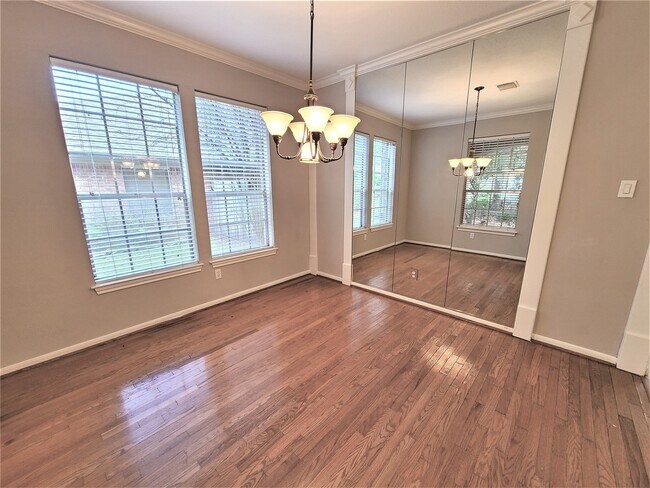 Photo - 20906 Greenfield Trail