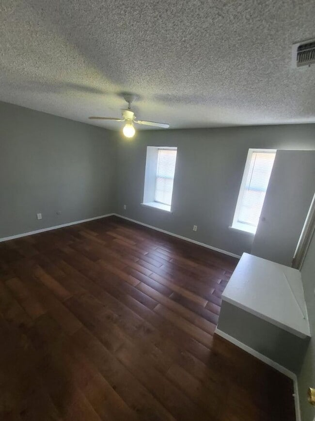 Photo - 3117 Las Vegas Trail Unit 2