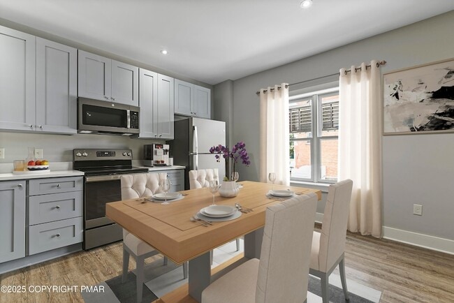 Photo - 27 Washington St