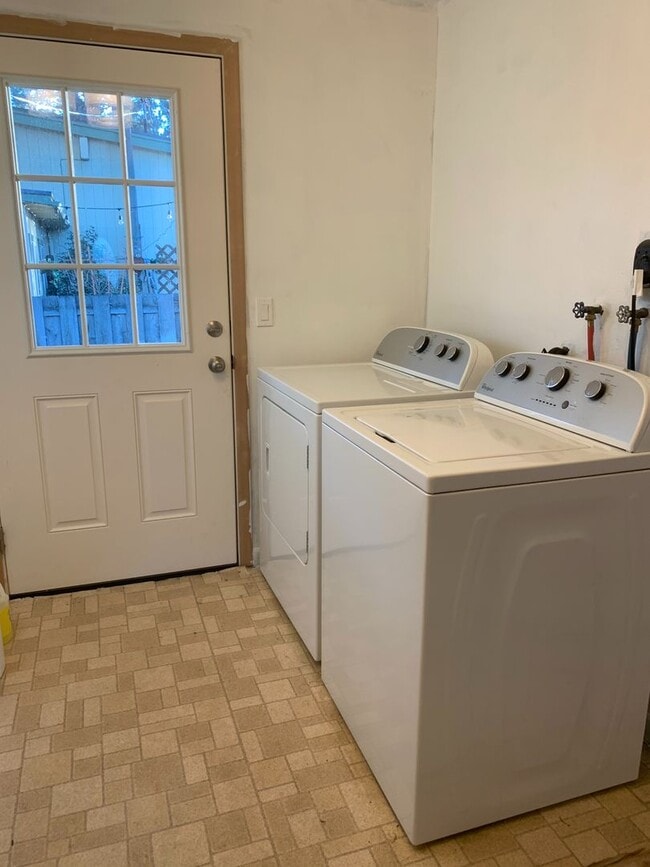 Photo - 21119 Bear Creek Rd