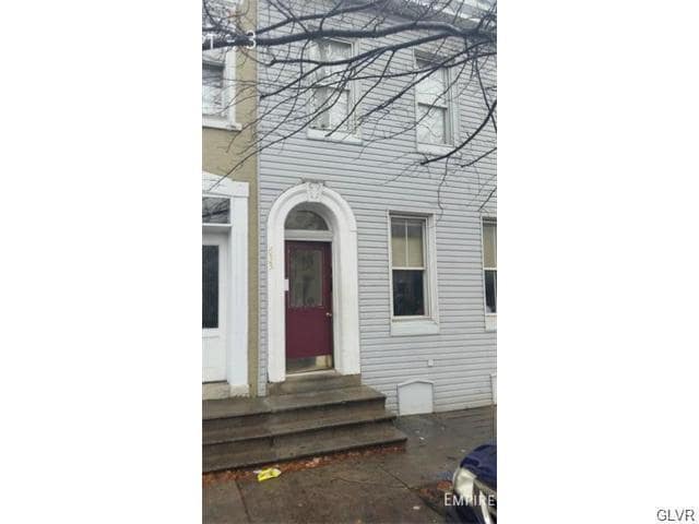 Building Photo - 633 N 6th St Unit 3 Rental