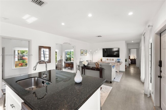 Photo - 8461 SW 33rd Terrace