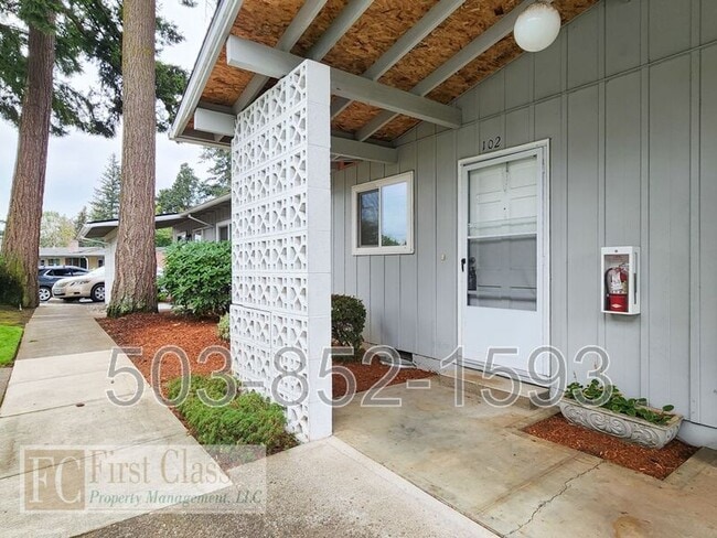 Photo - 18001 Northeast Pacific Street Unit 102