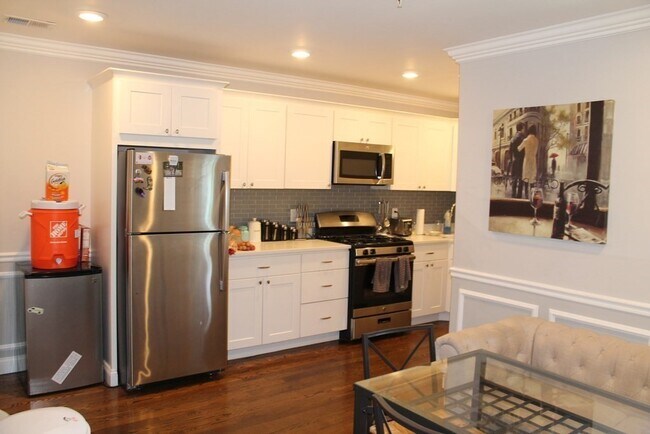 Photo - 34 Circuit St Unit 1