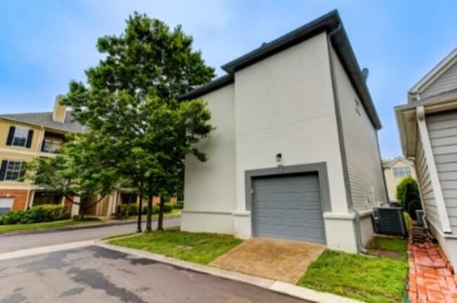 Photo - 604 Madewood Dr