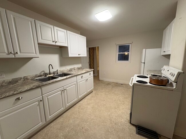 Photo - 500 S Fayette St