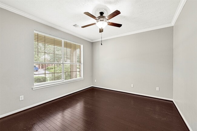 Building Photo - 2865 Milano Ln