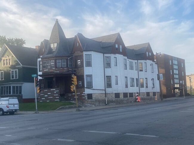 Photo - 3431 W Kilbourn Ave Unidad 34